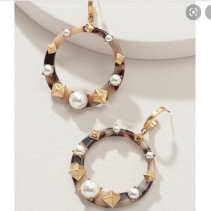 Stella & Dot Game Changer Earrings NWT